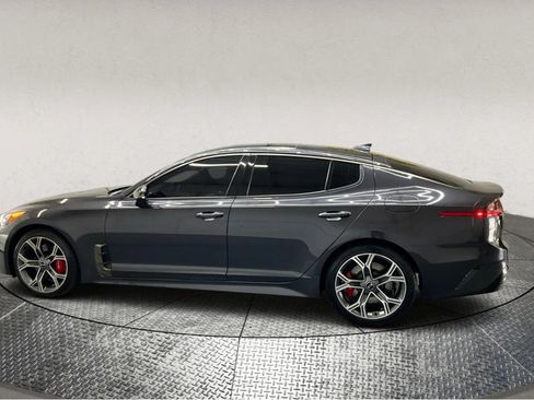 Used 2021 Kia Stinger GT1 image 5