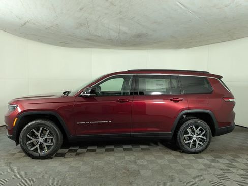 New 2025 Jeep Grand Cherokee L Limited w/ Trailer Tow Package AWD/4WD image 3