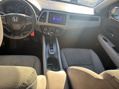 Used 2020 Honda HR-V LX image 14