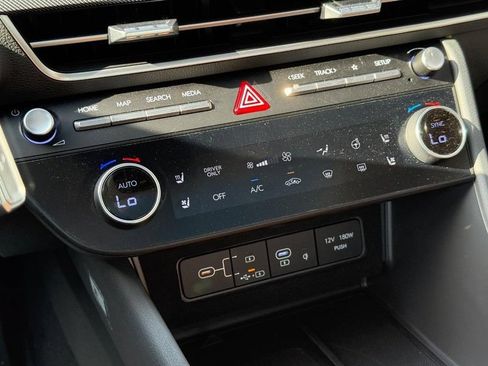 Used 2025 Hyundai Sonata Limited FWD image 27