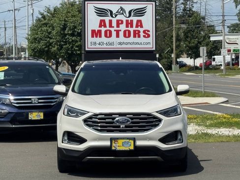 Used 2019 Ford Edge Titanium w/ Equipment Group 301A AWD/4WD image 2