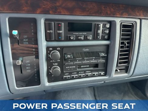 Used 1995 Cadillac Fleetwood Brougham RWD image 45