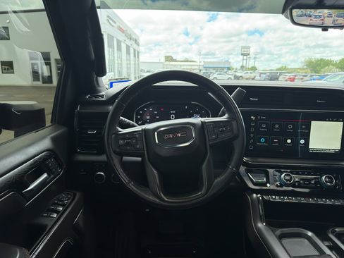 Used 2024 GMC Sierra 2500 AT4X AWD/4WD image 10