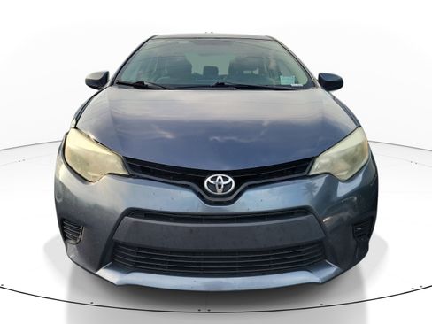 Used 2014 Toyota Corolla LE FWD image 2