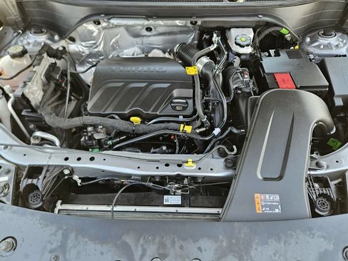 Used 2025 Chevrolet Trax LT w/ Driver Confidence Package FWD image 31