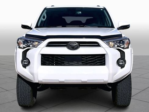 Used 2024 Toyota 4Runner SR5 Premium image 3