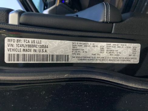 New 2024 Jeep Grand Cherokee Limited 4xe w/ Luxury Tech Group II image 31