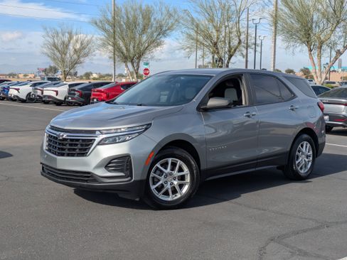 Used 2023 Chevrolet Equinox LS w/ LS Convenience Package image 32