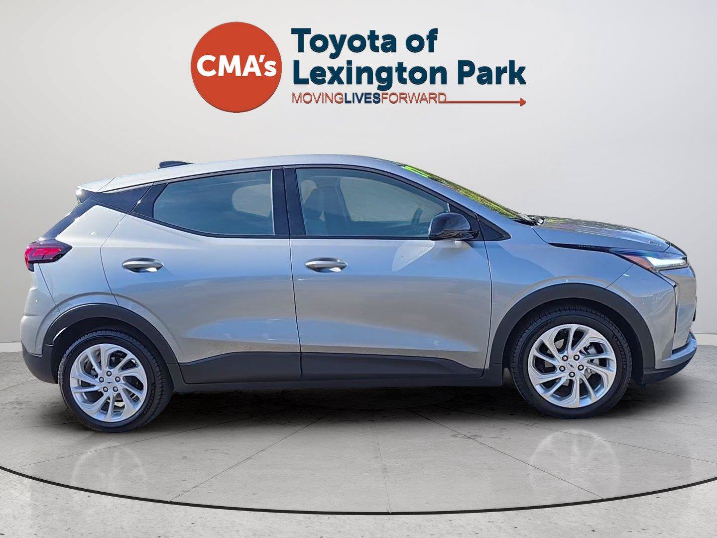 Used 2027 Chevrolet Bolt LT w/ Comfort Package FWD image 6
