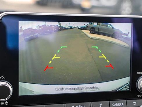 Used 2024 Nissan Sentra SV image 22