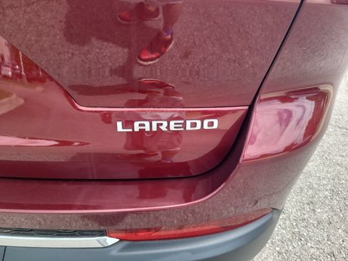 Used 2025 Jeep Grand Cherokee L Laredo AWD/4WD image 4