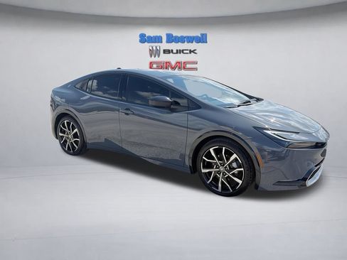 Used 2026 Toyota Prius Plug-In Hybrid FWD image 3
