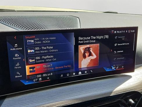 Used 2025 BMW i4 xDrive40i w/ Parking Assistance Package image 18