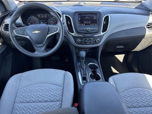 Used 2023 Chevrolet Equinox LS image 9