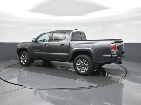 Certified 2017 Toyota Tacoma Limited AWD/4WD image 5