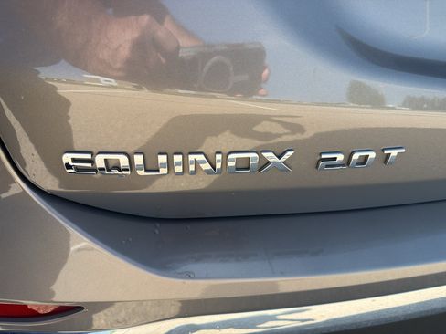 Used 2018 Chevrolet Equinox Premier AWD/4WD image 9