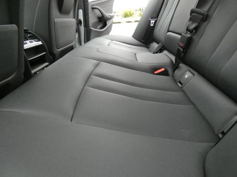 Used 2019 BMW 530i w/ Convenience Package image 44