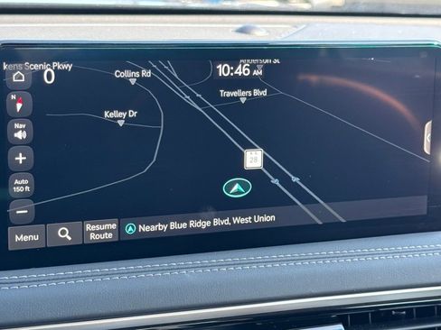 Used 2025 Genesis G70 2.5T image 22