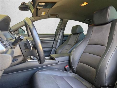 Used 2019 Honda Accord Sport image 11