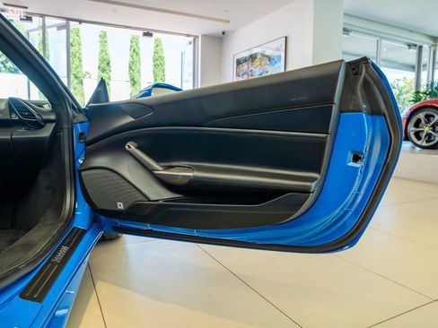 Certified 2017 Ferrari 488 Spider RWD image 21