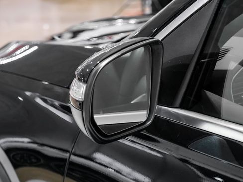 Used 2020 Mercedes-Benz GLE 450 4MATIC image 42