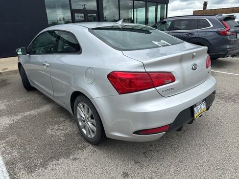 Used 2016 Kia Forte Koup EX FWD image 4