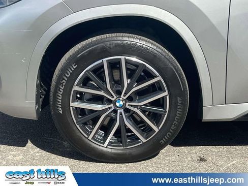 Used 2025 BMW X1 xDrive28i AWD/4WD image 9