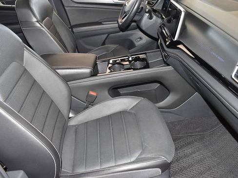 Used 2024 Volkswagen Atlas Cross Sport SEL R-Line AWD/4WD image 10