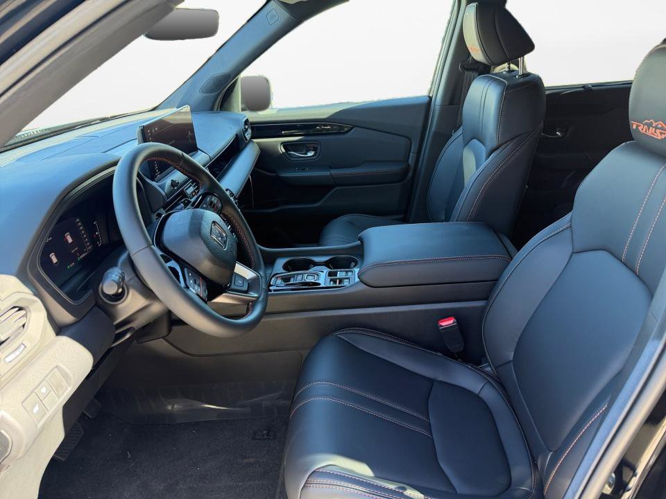 New 2026 Honda Pilot TrailSport image 9