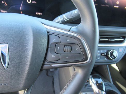 Used 2024 Buick Envista Preferred w/ Convenience I Package image 18