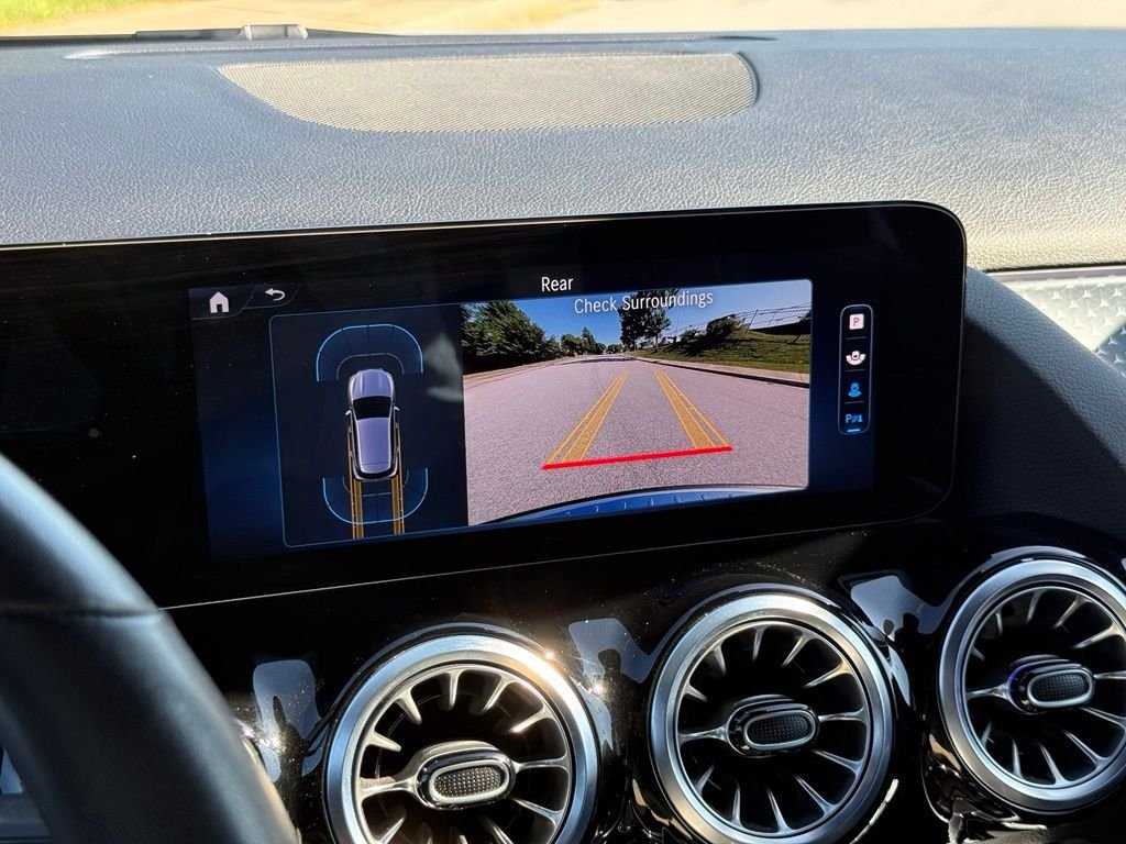 Used 2025 Mercedes-Benz GLA 250 image 36