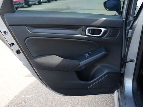 Used 2023 Honda Civic Sport image 17