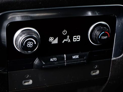 Used 2021 Chevrolet Tahoe LT image 40