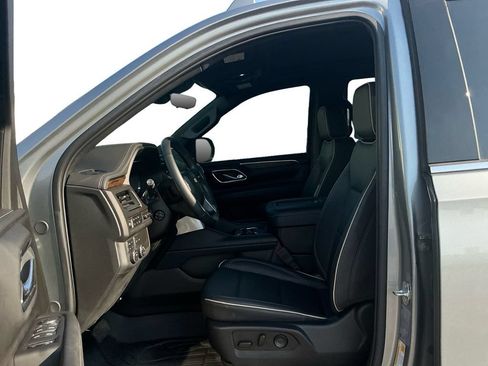 Used 2024 Chevrolet Tahoe Premier AWD/4WD image 14