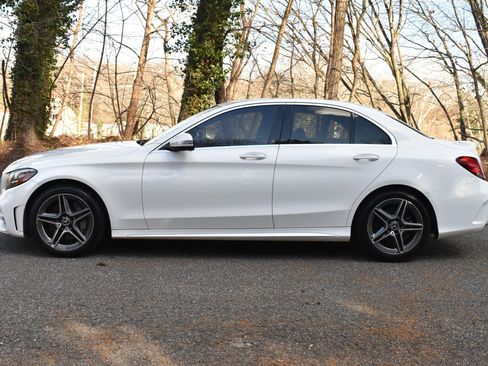 Used 2020 Mercedes-Benz C 300 4MATIC Sedan image 3