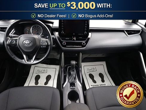 Used 2022 Toyota Corolla Cross LE w/ Moonroof Package image 17