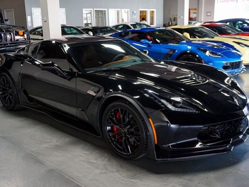 Used 2017 Chevrolet Corvette Z06 RWD image 4