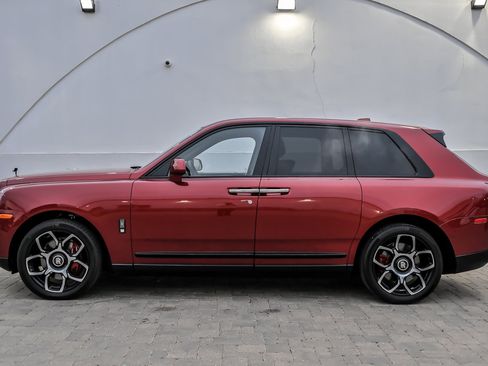 Used 2021 Rolls-Royce Cullinan Black Badge AWD/4WD image 11