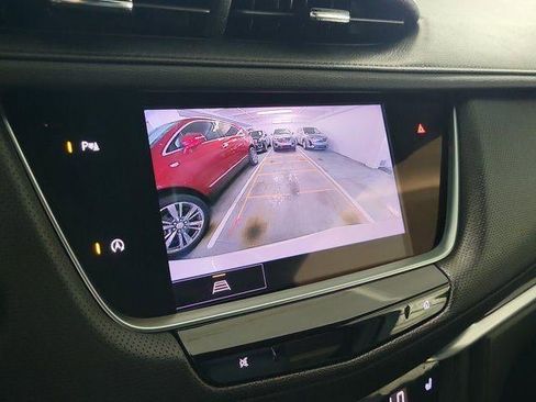 Certified 2022 Cadillac XT5 Premium Luxury image 23