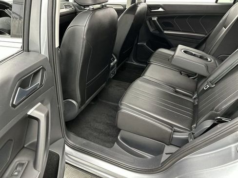 Certified 2024 Volkswagen Tiguan SE image 22