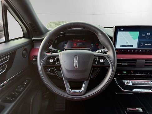 Used 2025 Lincoln Corsair Grand Touring w/ Equipment Group 302A image 12
