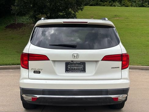 Used 2017 Honda Pilot Touring image 6