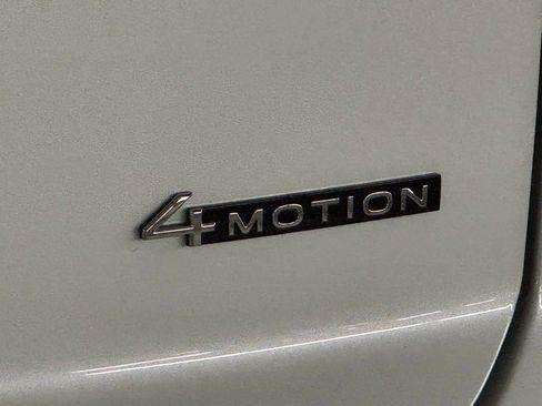 New 2026 Volkswagen Atlas Cross Sport SE image 35