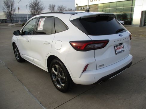 Used 2023 Ford Escape ST-Line w/ Tech Pack #1 image 4