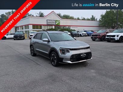 New 2025 Kia Niro Wave w/ Wave Preserve Package