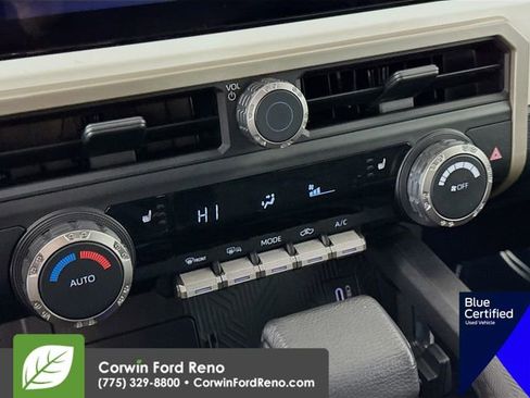 Used 2024 Toyota Tacoma TRD Sport image 19