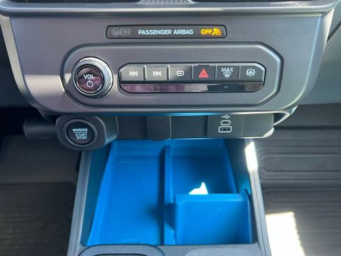 Used 2025 Ford Maverick XLT w/ XLT Luxury Package FWD image 28