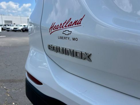 Used 2020 Chevrolet Equinox LS w/ LS Convenience Package AWD/4WD image 13