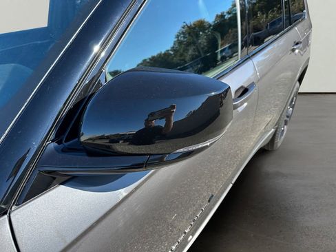 New 2025 Jeep Grand Cherokee L Limited w/ Trailer Tow Package image 11