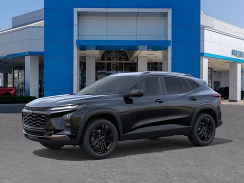 New 2026 Chevrolet Trax ACTIV image 2